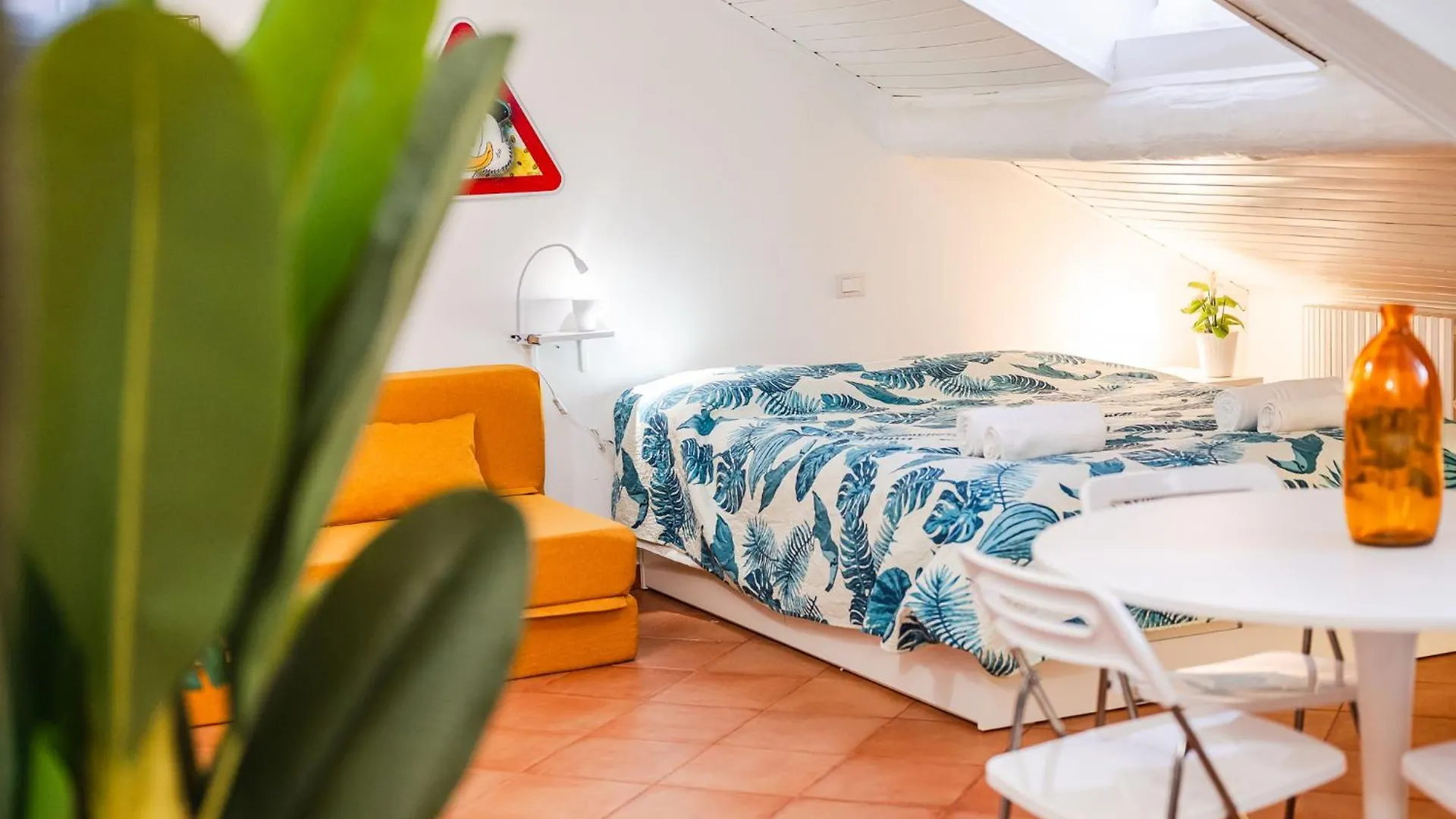 The White Jungle - San Babila Attic Apartment Milan 0*,  Italy